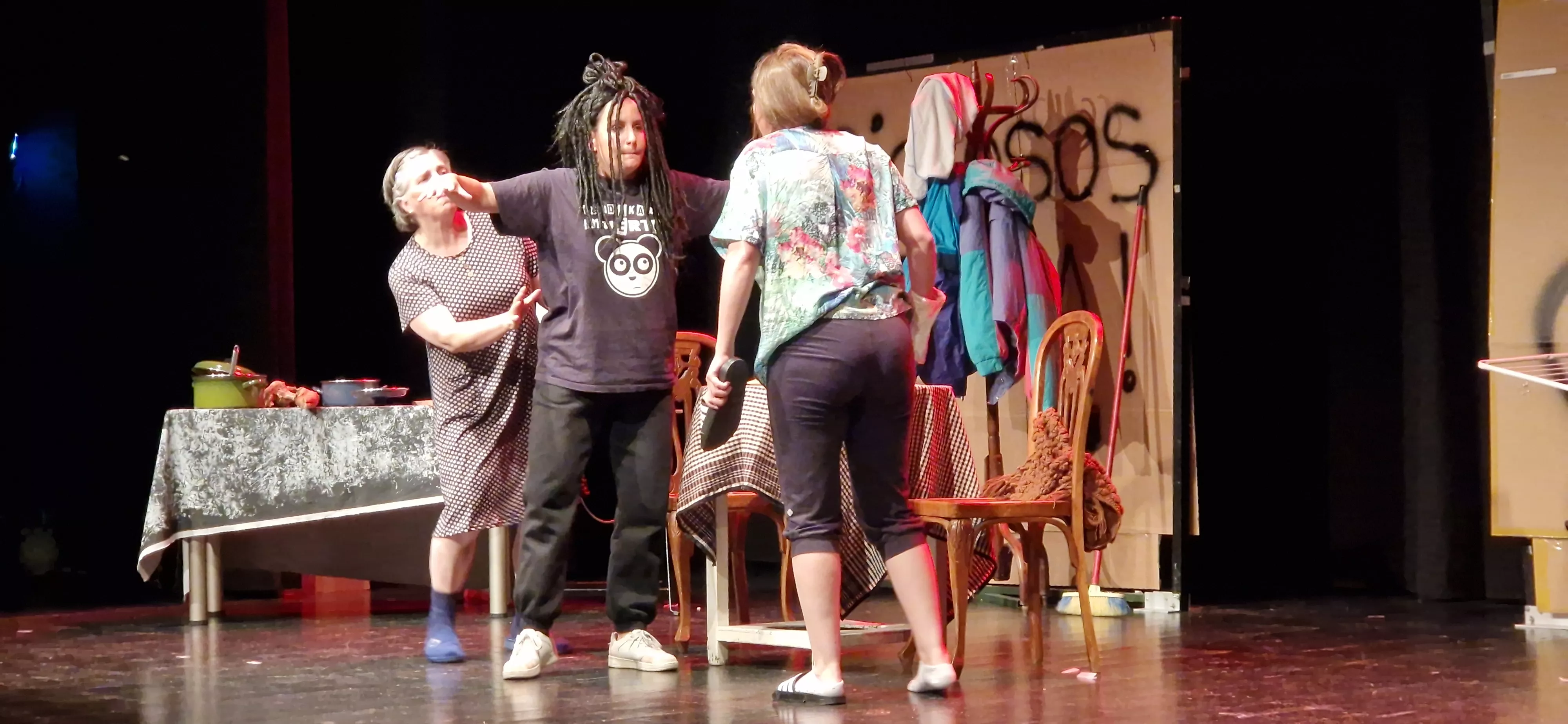 Infinito Teatro en la 32 Muestra Joven. Foto Myriam Martínez