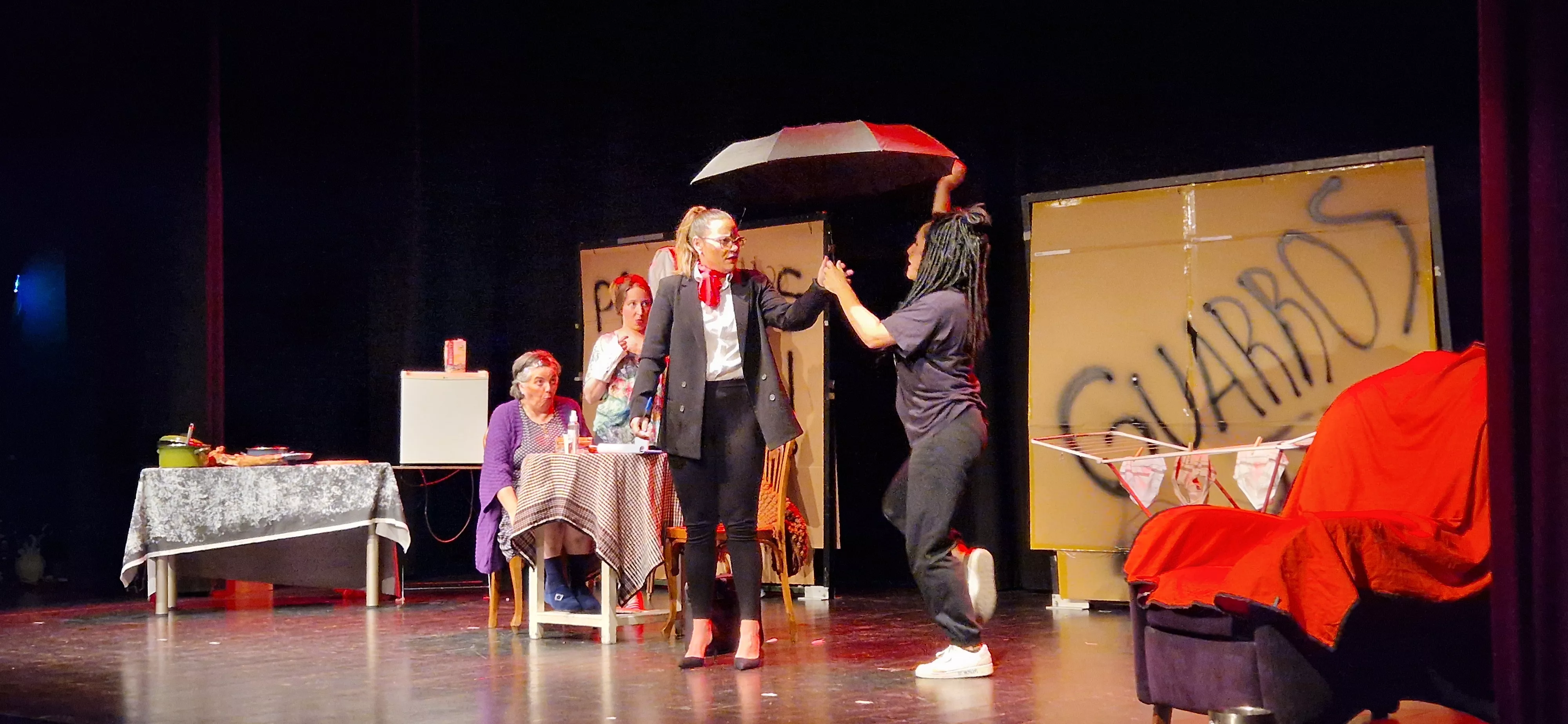 Infinito Teatro en la 32 Muestra Joven. Foto Myriam Martínez