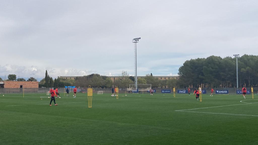 Un momento de la sesión del Huesca este miércoles en el IES Pirámide. Foto: A. Mora