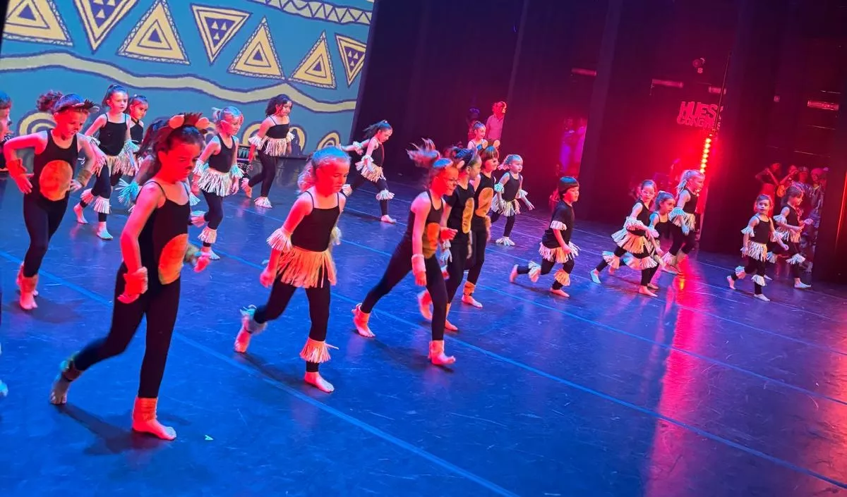 Fin de curso de la Escuela de baile Elenco.