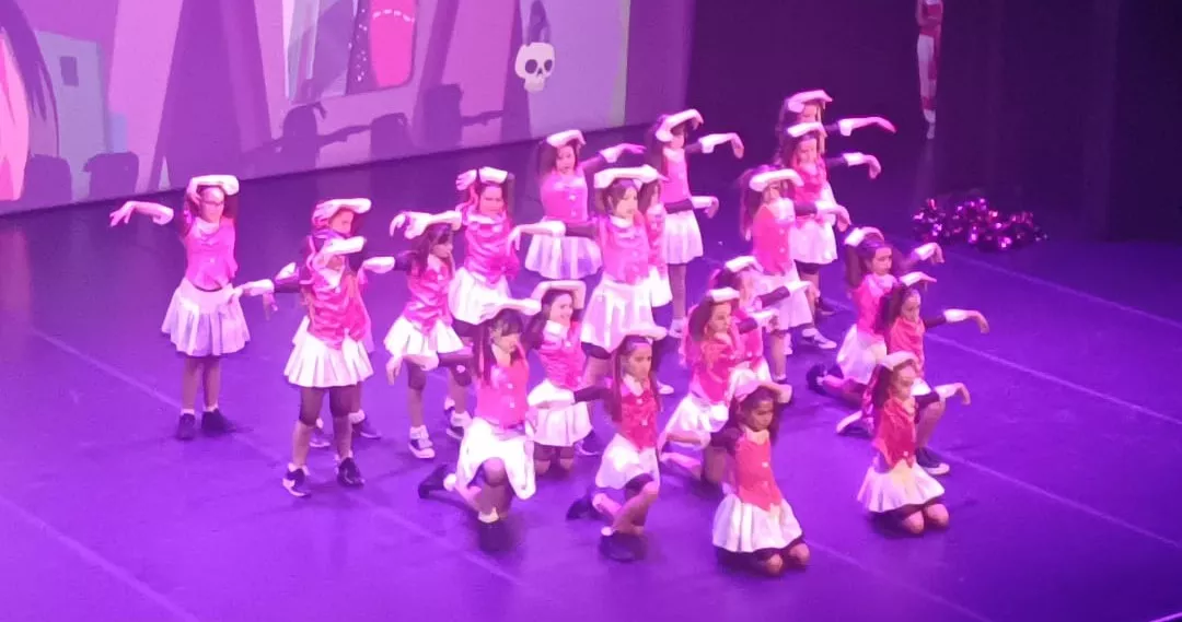 Fin de curso de la Escuela de baile Elenco.