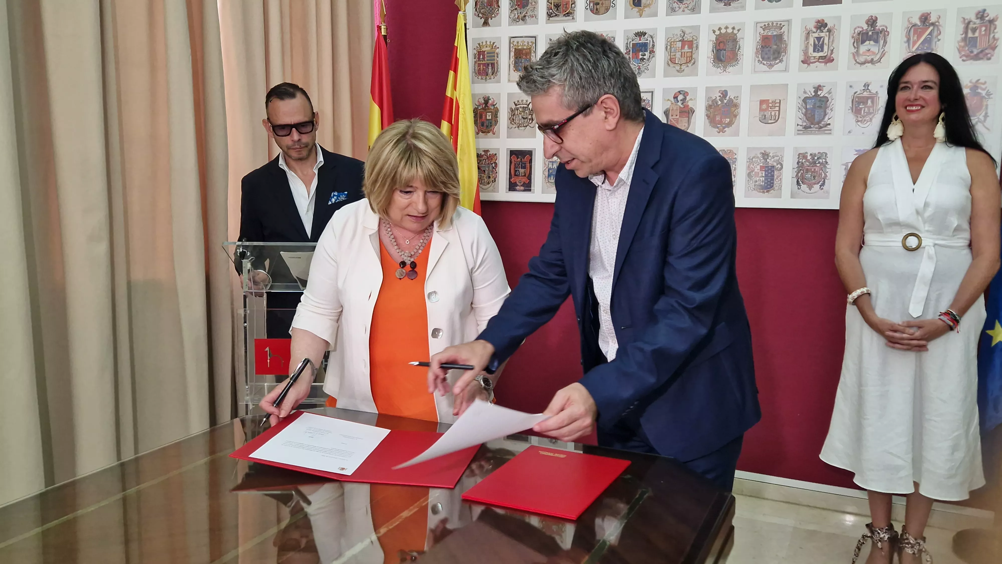 Visita del secretario de Estado de Cultura, Jordi Martí, a Huesca. Foto Myriam Martínez