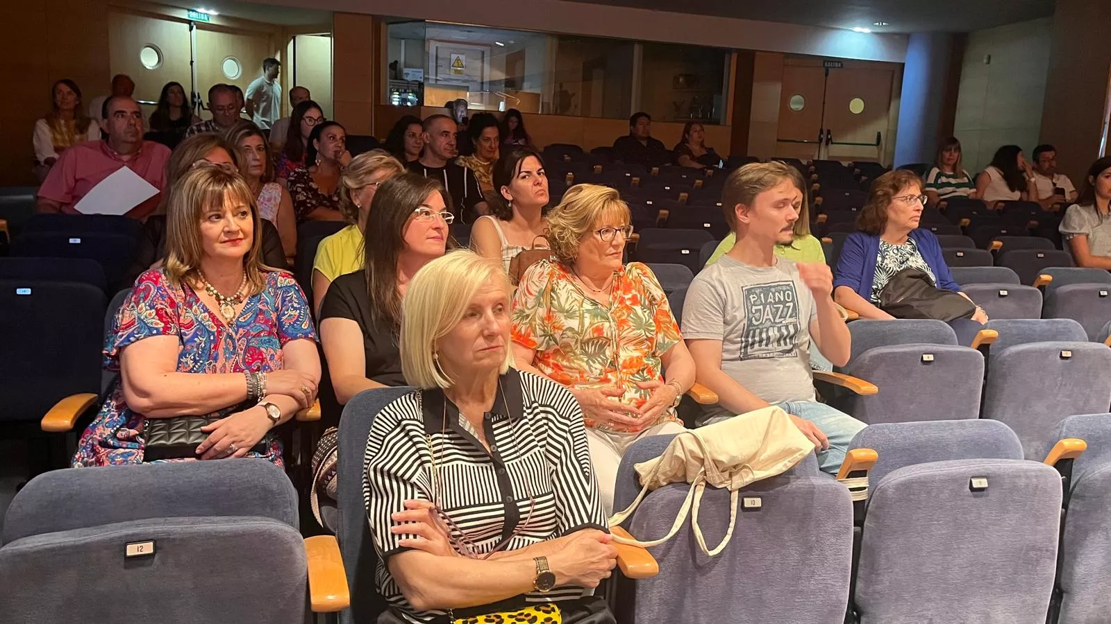  Acto de firma de los convenios de Fundación Ibercaja y CAI con entidades sociales de Huesca. Foto Mercedes Manterola