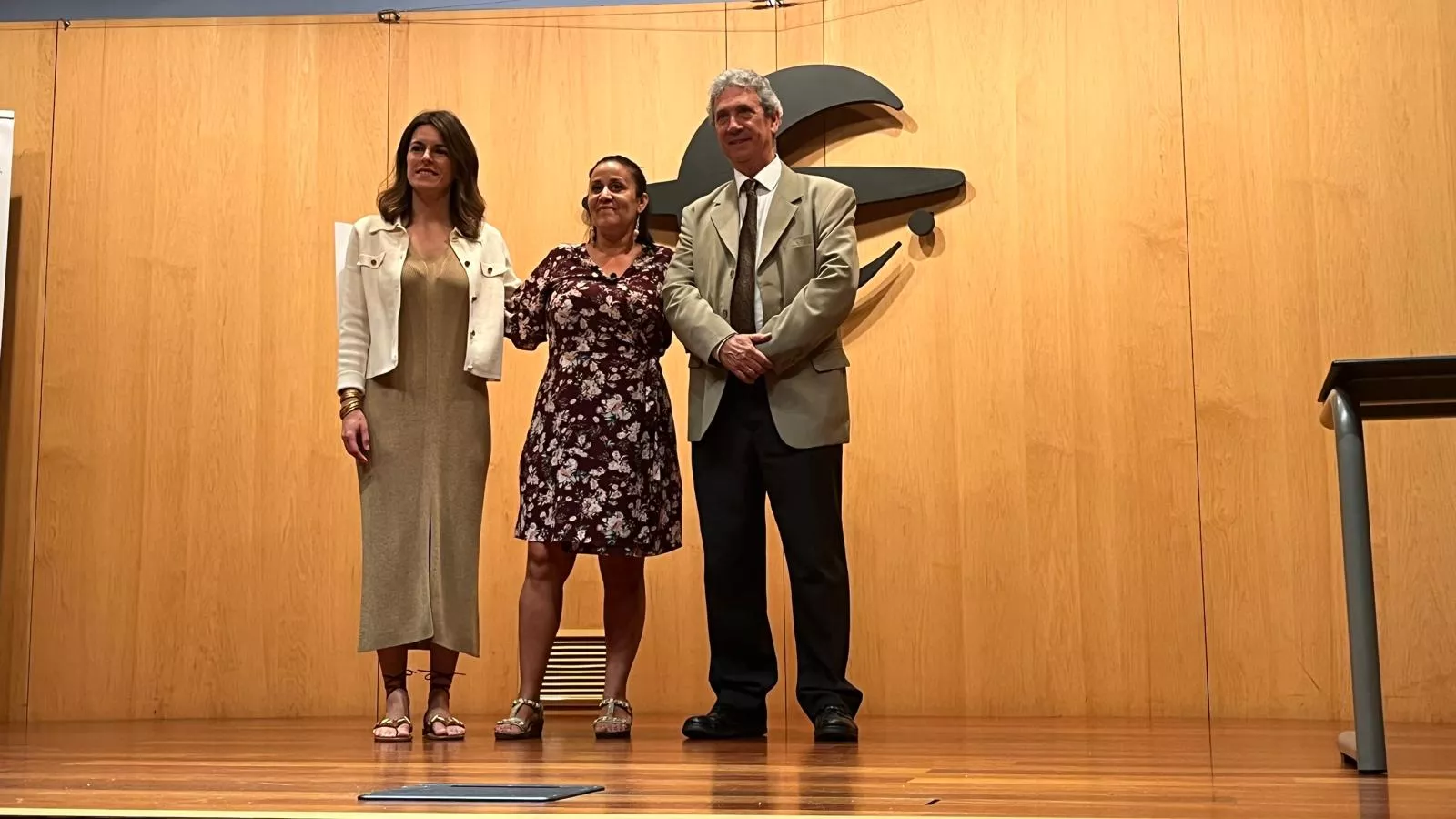  Acto de firma de los convenios de Fundación Ibercaja y CAI con entidades sociales de Huesca. Foto Mercedes Manterola