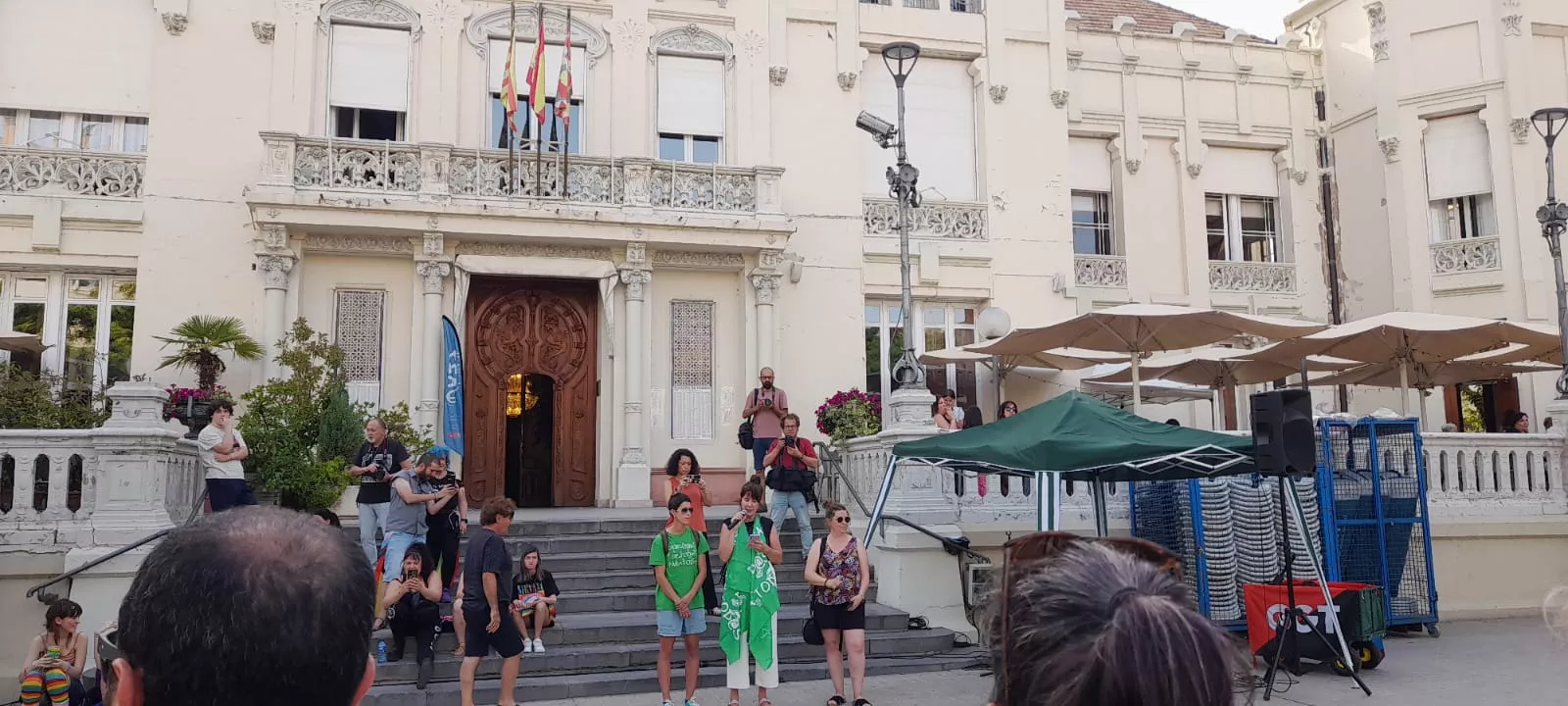  Concentración "por una educación digna y de calidad".