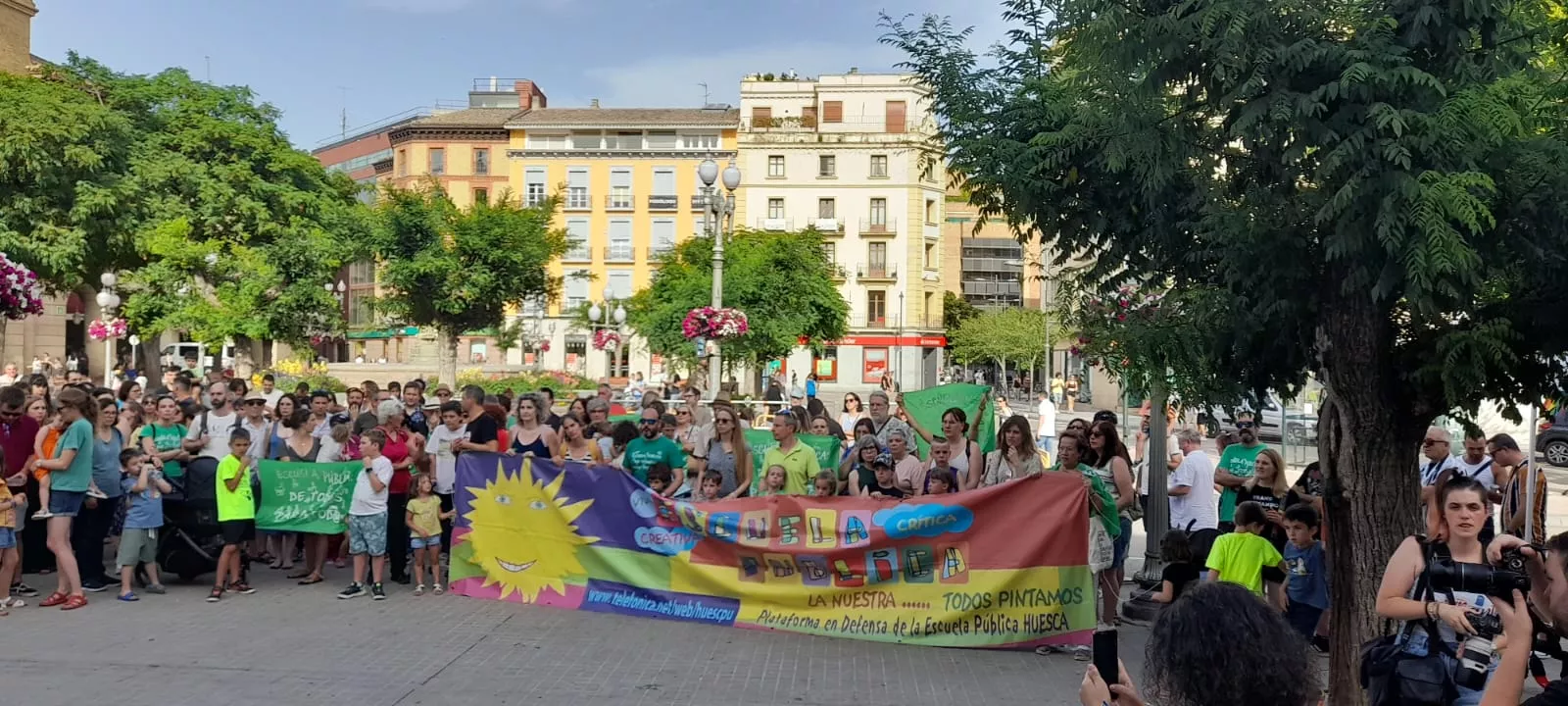  Concentración "por una educación digna y de calidad".