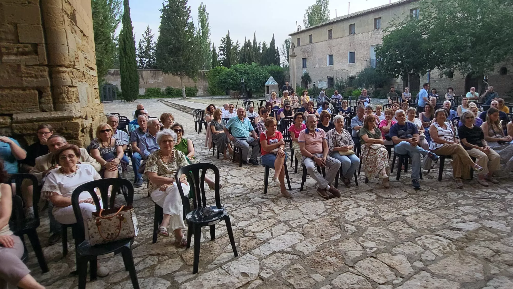 Sinfonía de Serenidad de Nati Ballarín en Villanueva de Sijena
