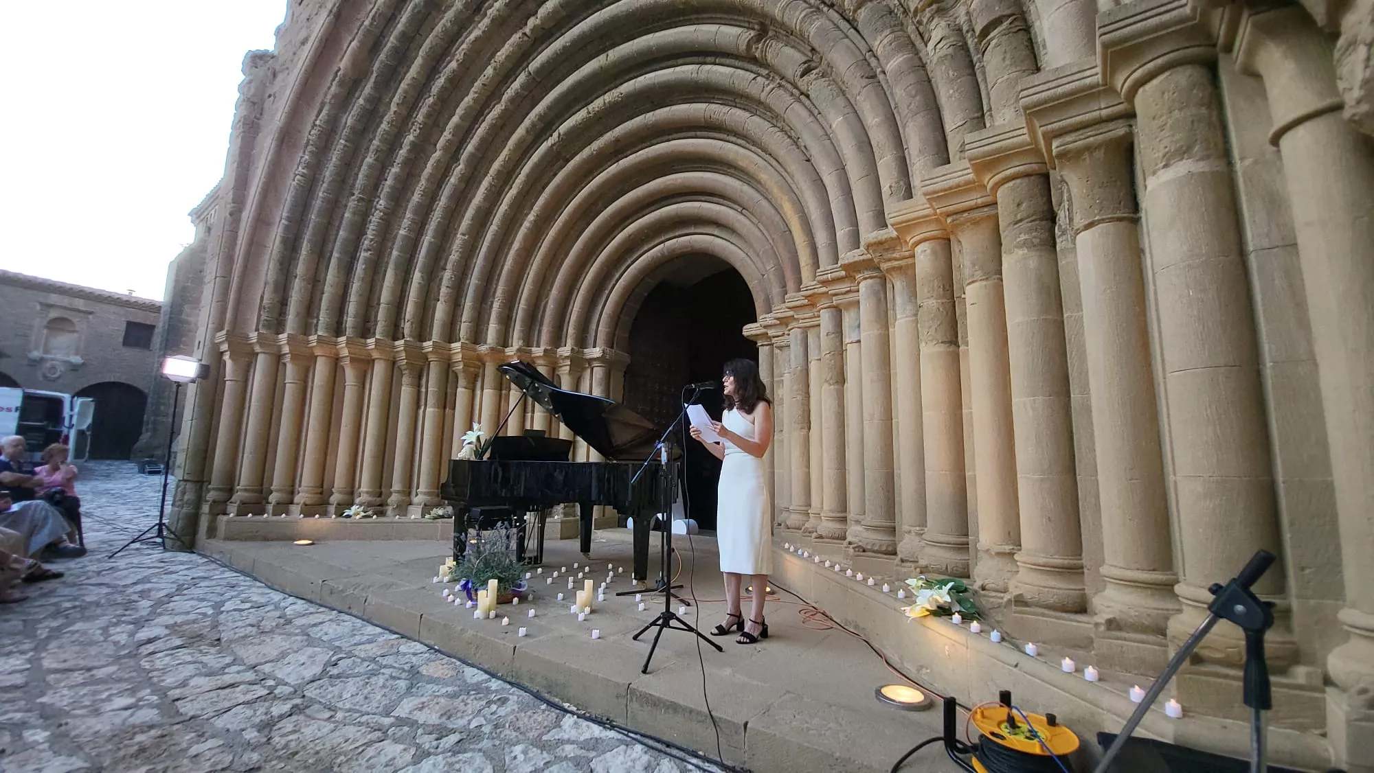 Sinfonía de Serenidad de Nati Ballarín en Villanueva de Sijena