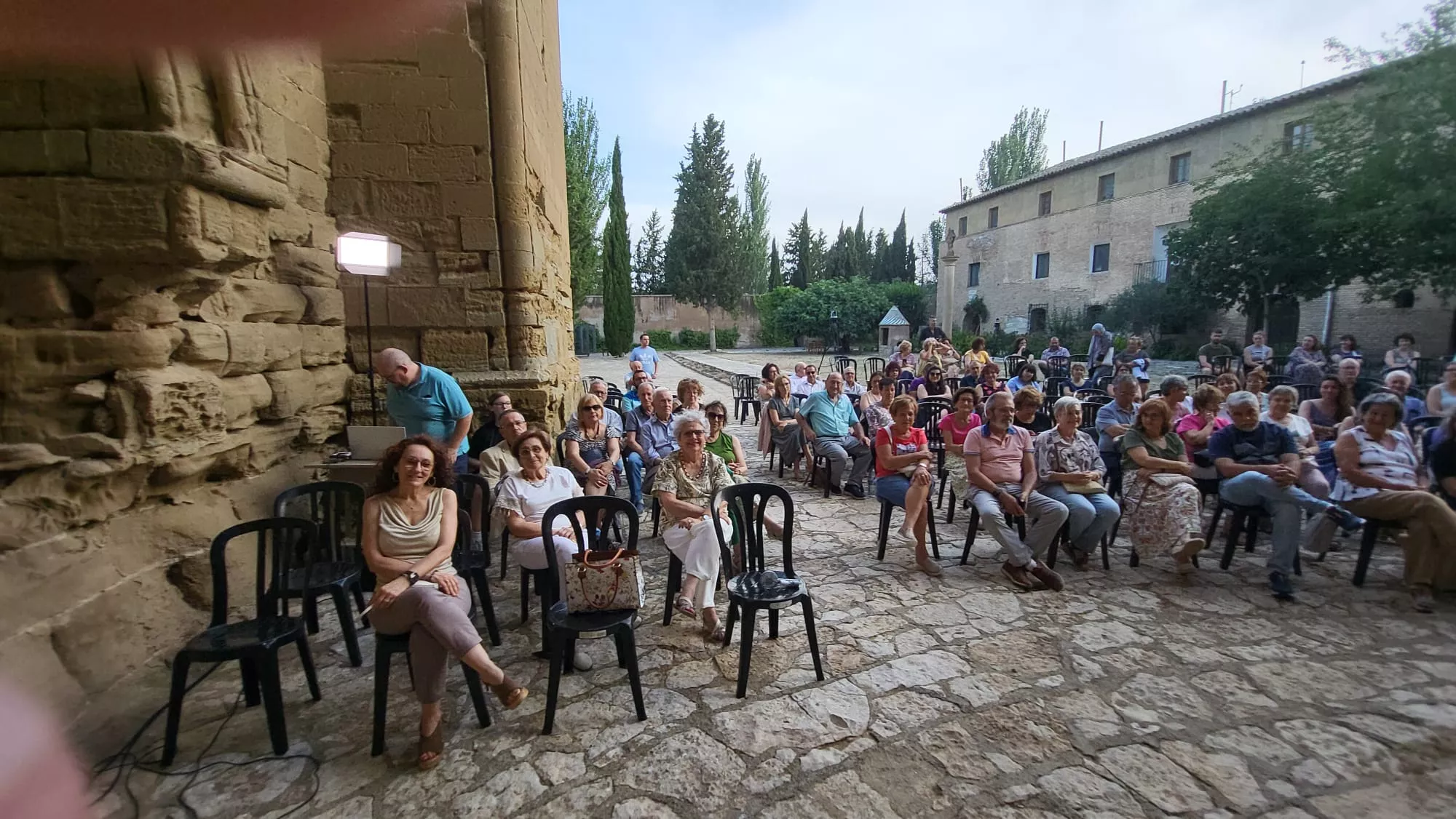 Sinfonía de Serenidad de Nati Ballarín en Villanueva de Sijena