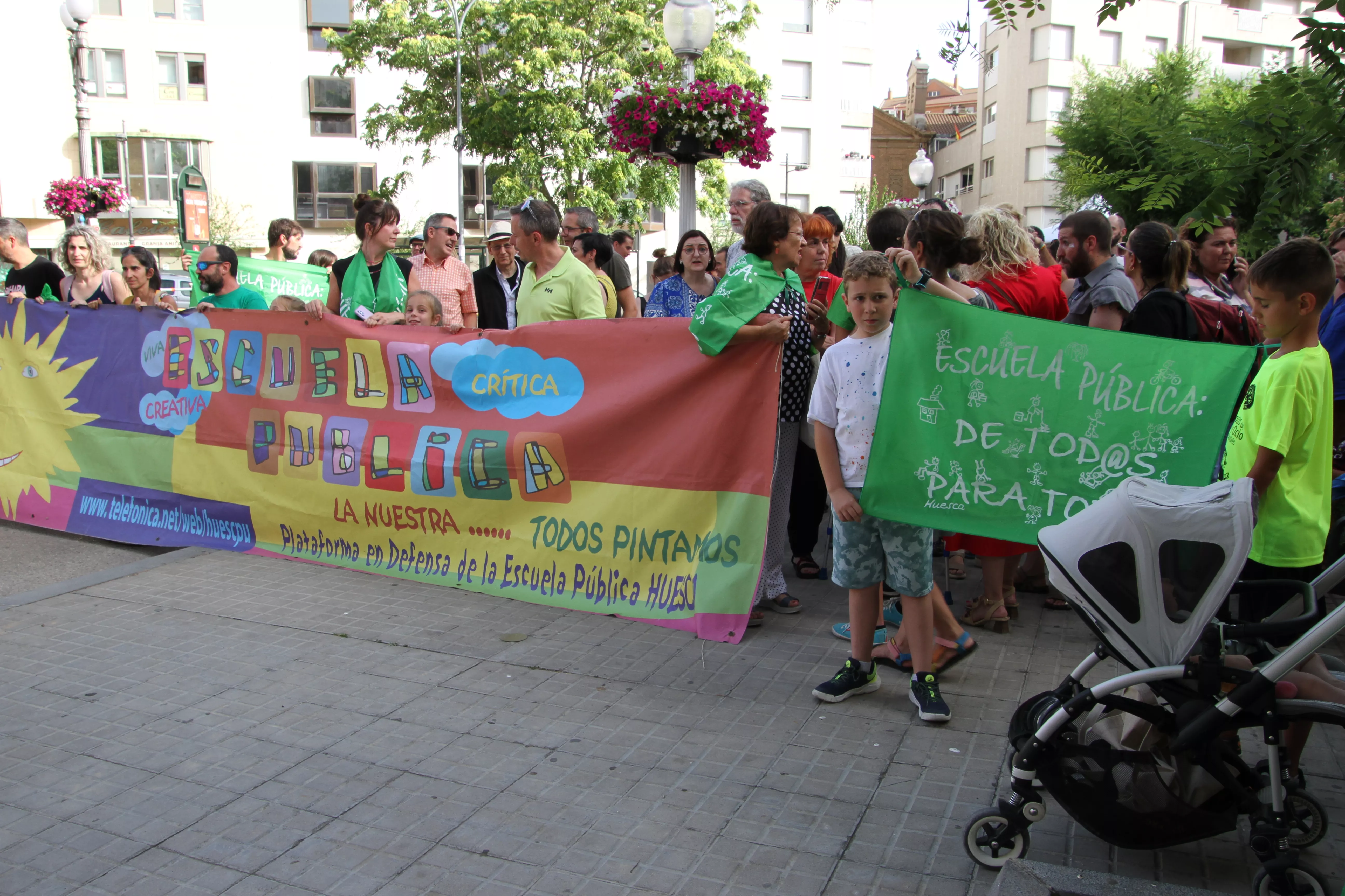  Concentración "por una educación digna y de calidad".  Foto Carlos Neofato