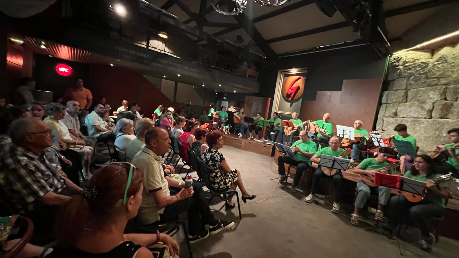 Fin de curso de la sección de Rondalla de la escuela de la Agrupación Santa Cecilia. Foto Mercedes Manterola
