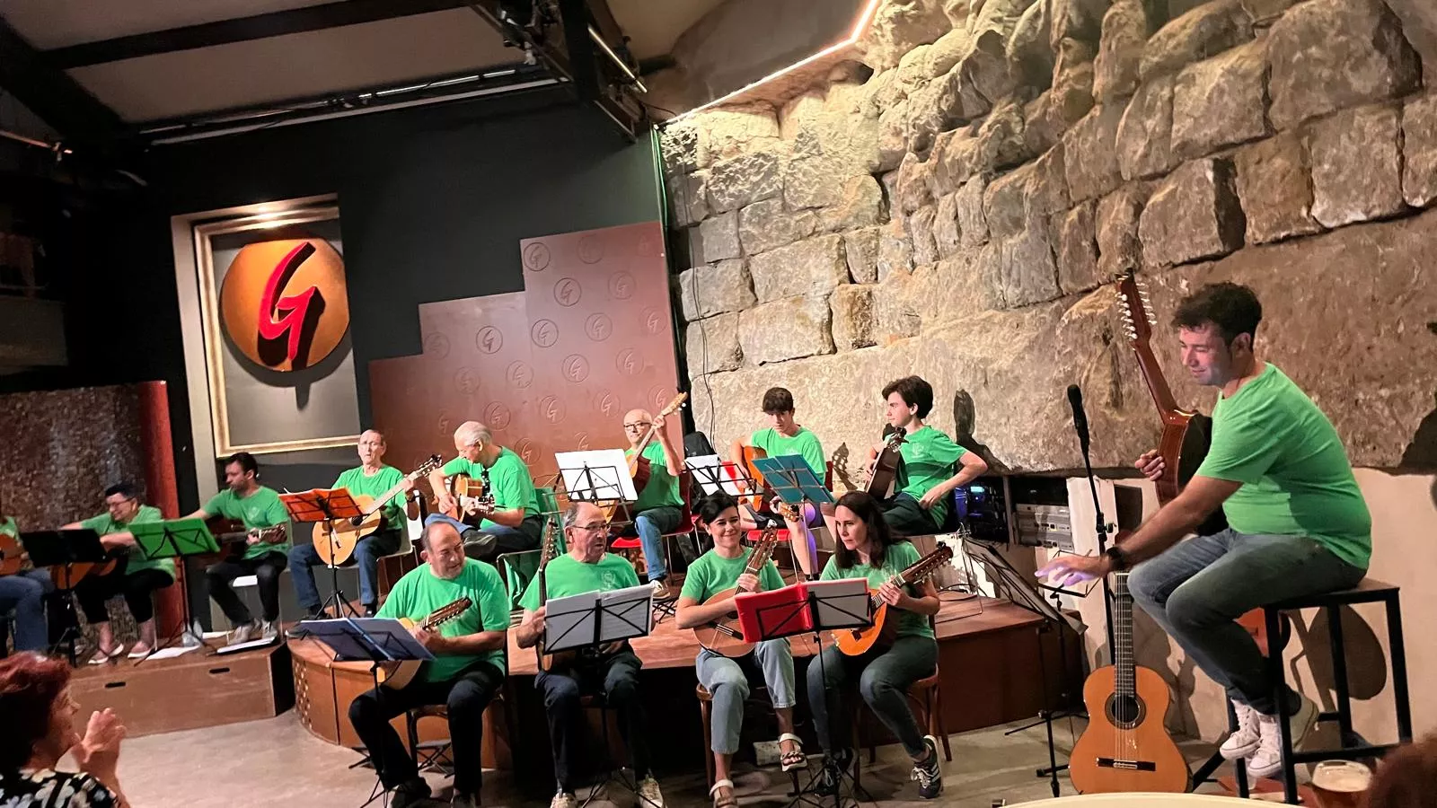 Fin de curso de la sección de Rondalla de la escuela de la Agrupación Santa Cecilia. Foto Mercedes Manterola