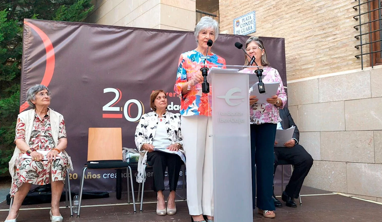 Recital poético en el Centro Cultural Ibercaja. Foto María José Sampietro Brosed