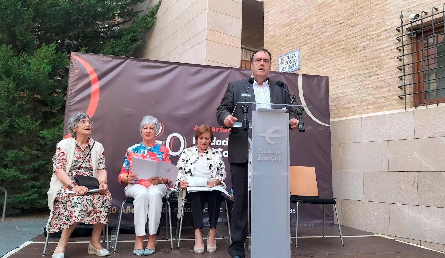 Recital poético en el Centro Cultural Ibercaja. Foto María José Sampietro Brosed