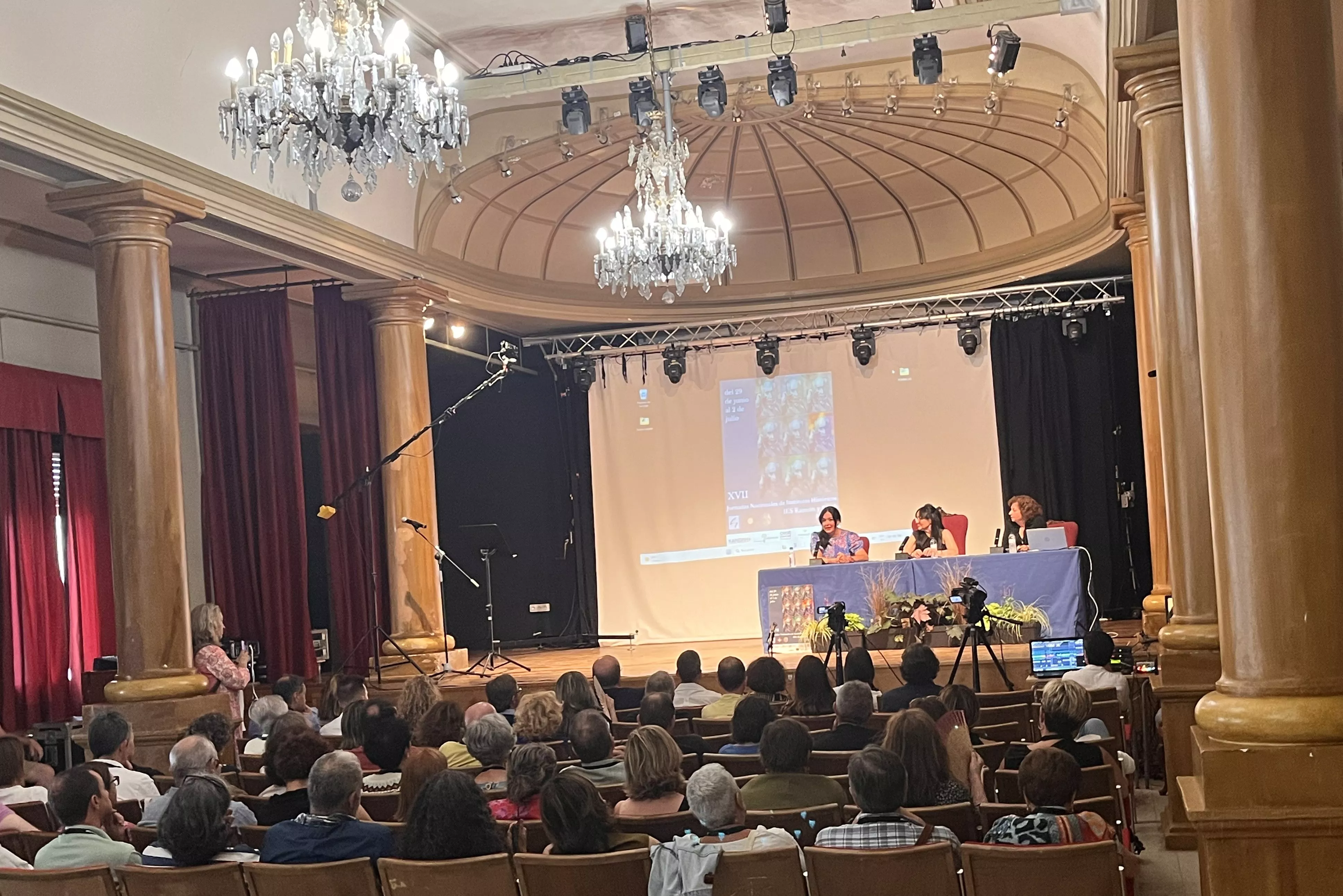 Huesca acoge las XVII Jornadas de Institutos Históricos. Foto Mercedes Manterola