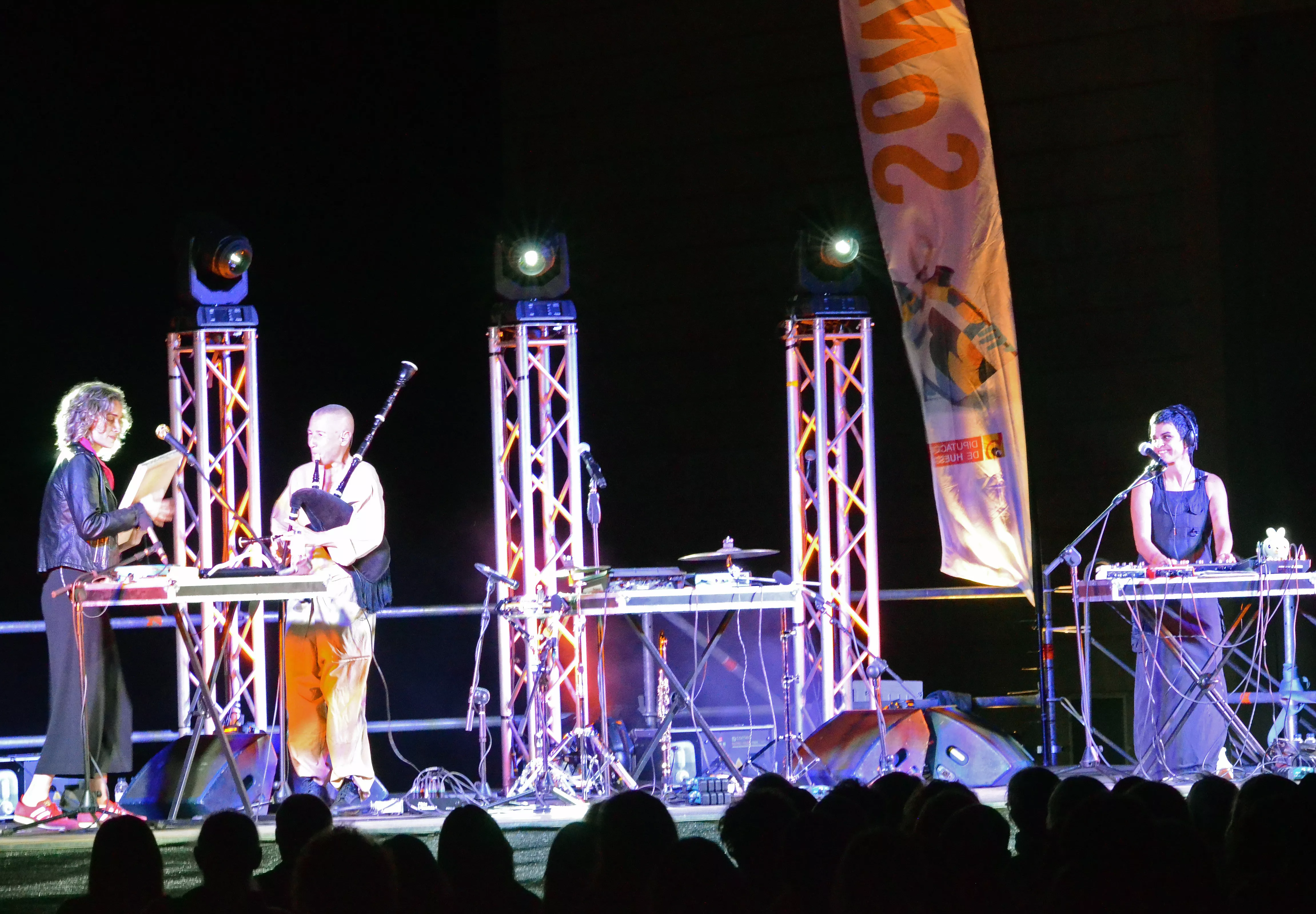 Espectáculo de Mercedes Peón en el CDAN, en el arranque del festival Sonna.
