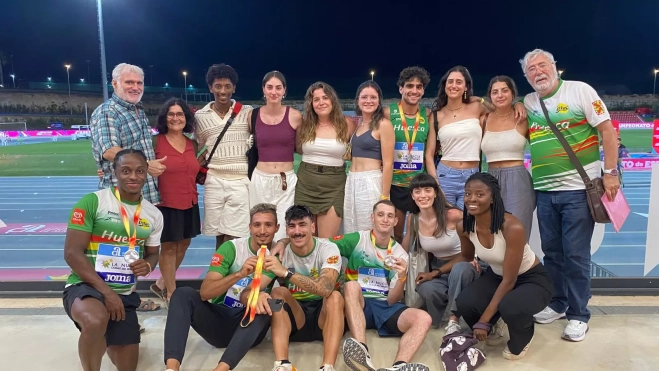 Foto de familia de buena parte de la expedición de Intec-Zoiti Foto de familia de buena parte de la expedición de Intec-Zoiti