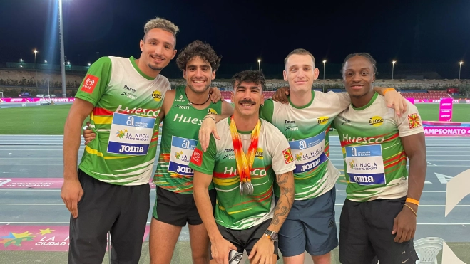 El equipo del relevo. El equipo del relevo.