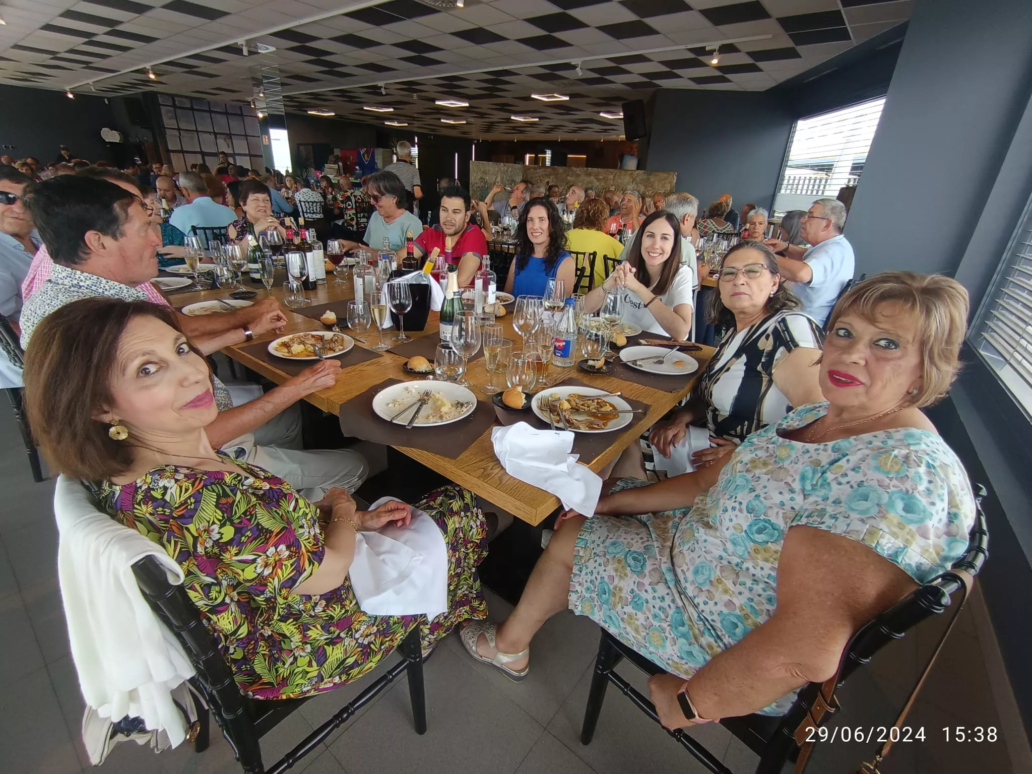 Fiesta de la peña Fenómenos Oscenses