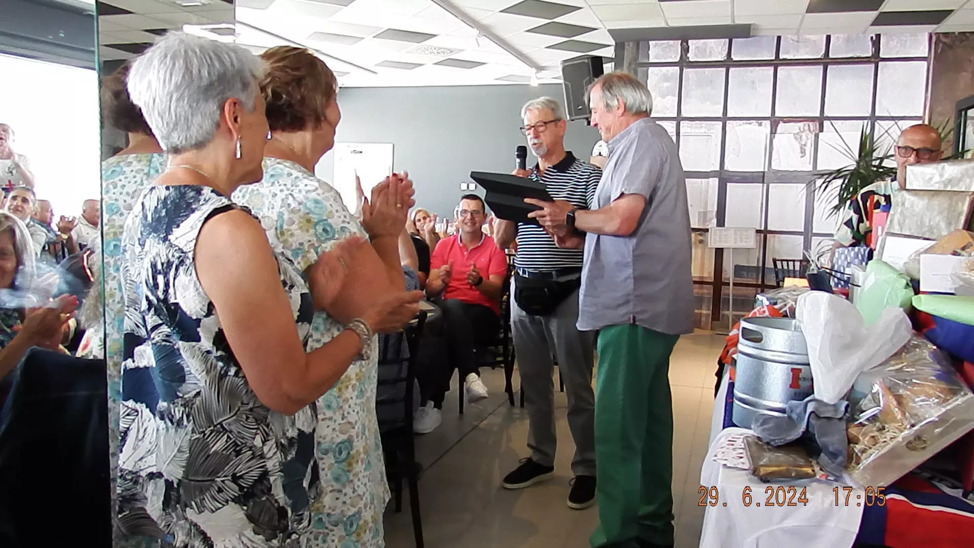 Fiesta de la peña Fenómenos Oscenses