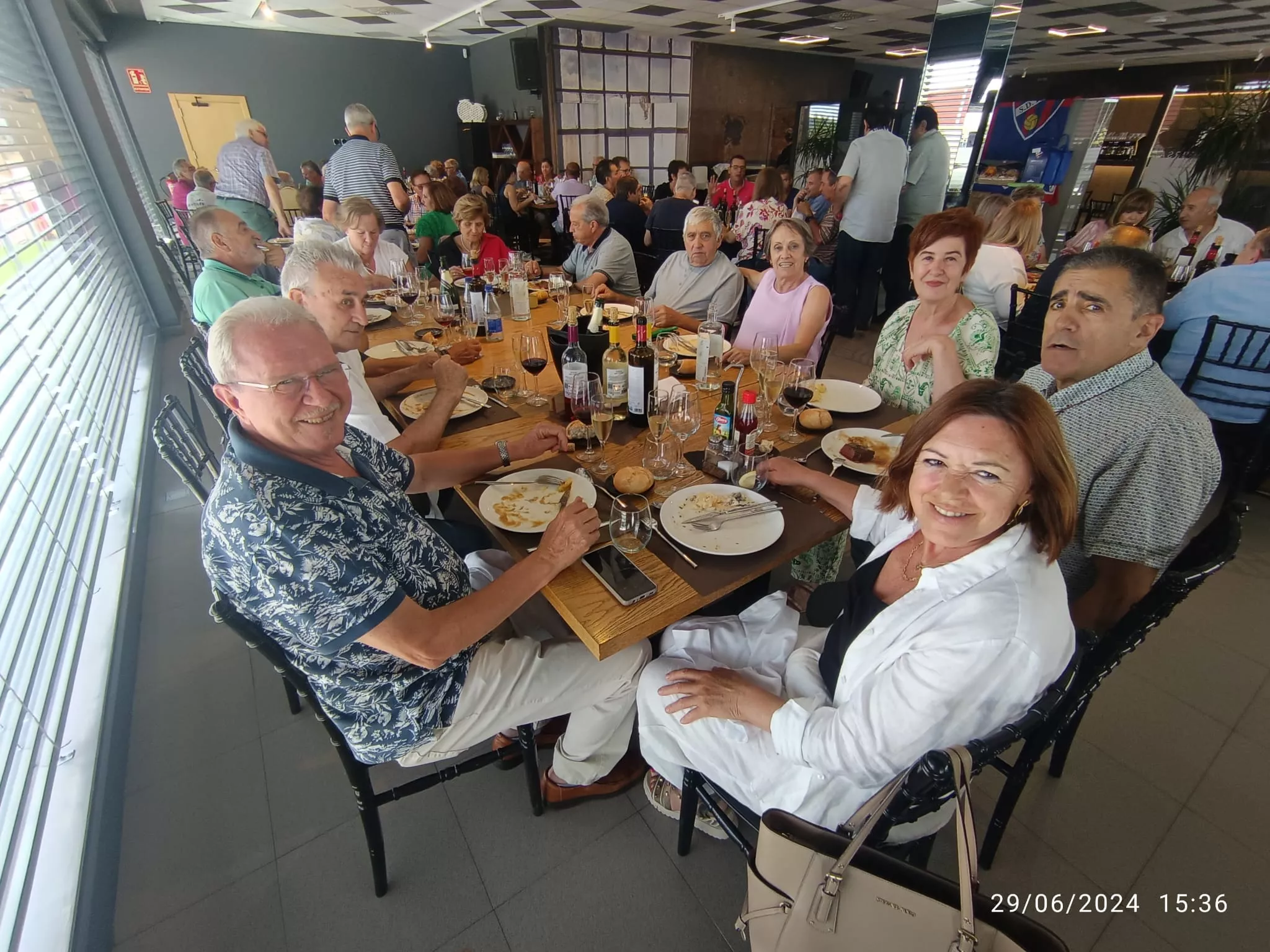 Fiesta de la peña Fenómenos Oscenses