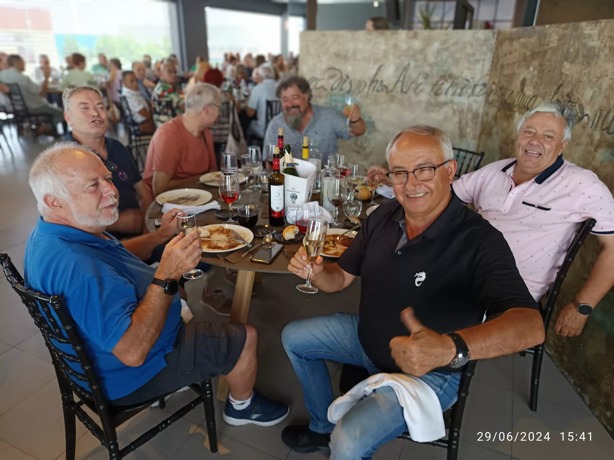 Fiesta de la peña Fenómenos Oscenses