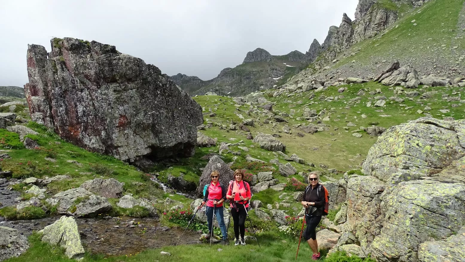 Hacia el lac de Gentau. Foto Alfredo Zazo
