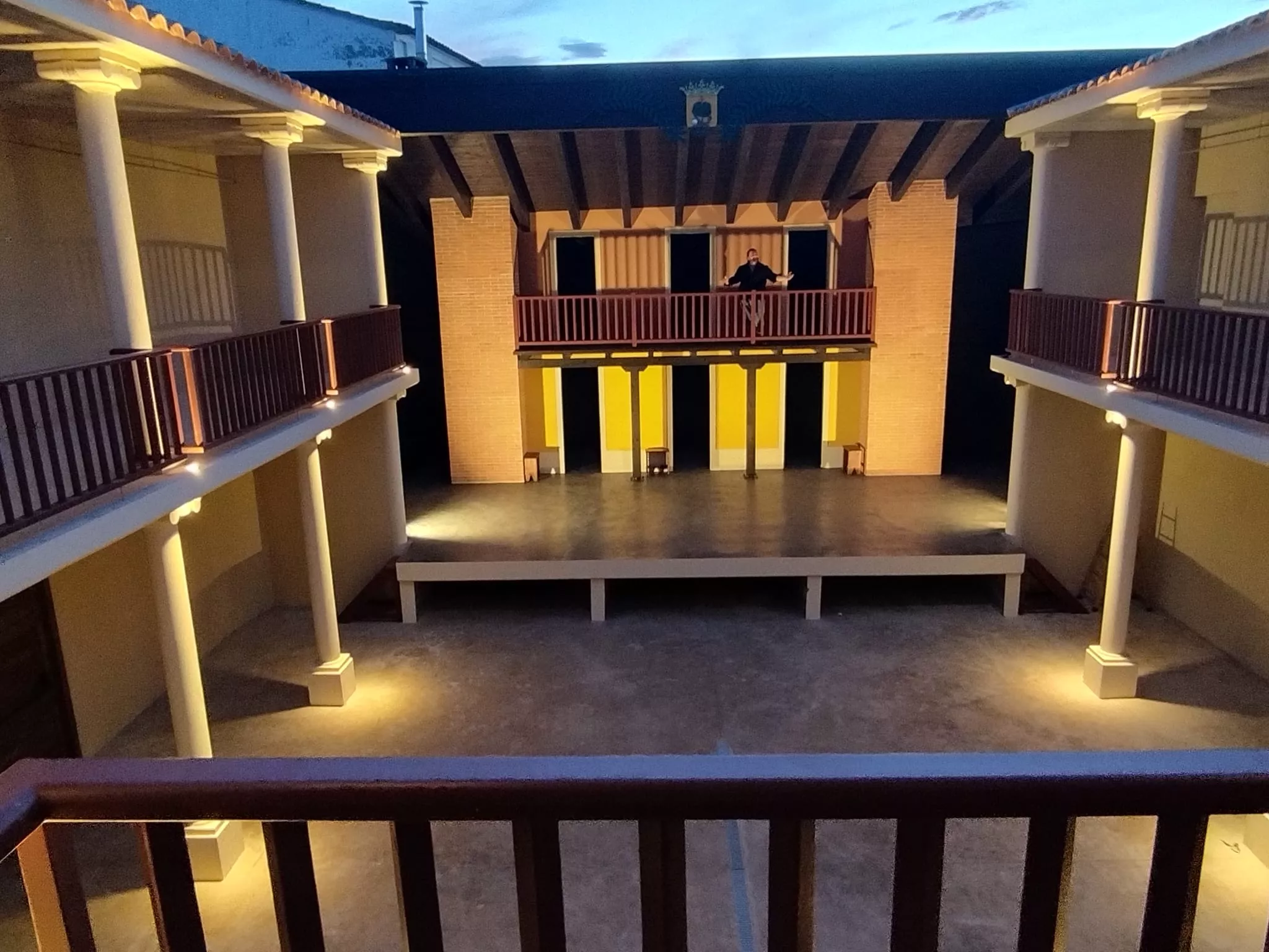 Y, en llegando la medianoche, se dará por estrenado un Corral histórico,... Fotos Roberto Nistal y Luis Casáus