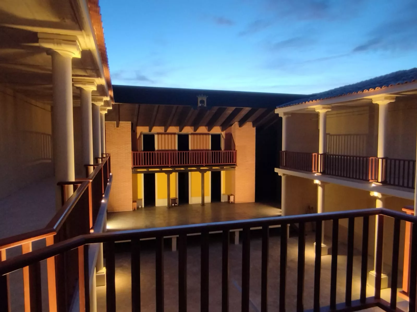 Un precioso escenario único. Fotos Roberto Nistal y Luis Casáus