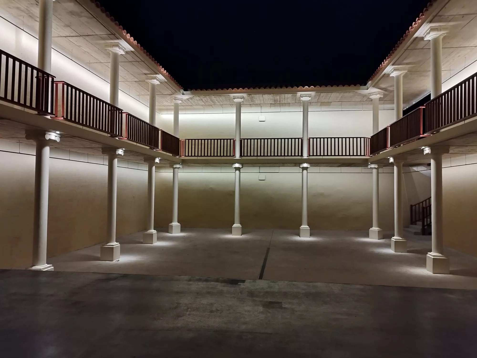 Es el inicio de un camino inverso. Hoy, Robres es el Almagro de Aragón... Fotos Roberto Nistal y Luis Casáus