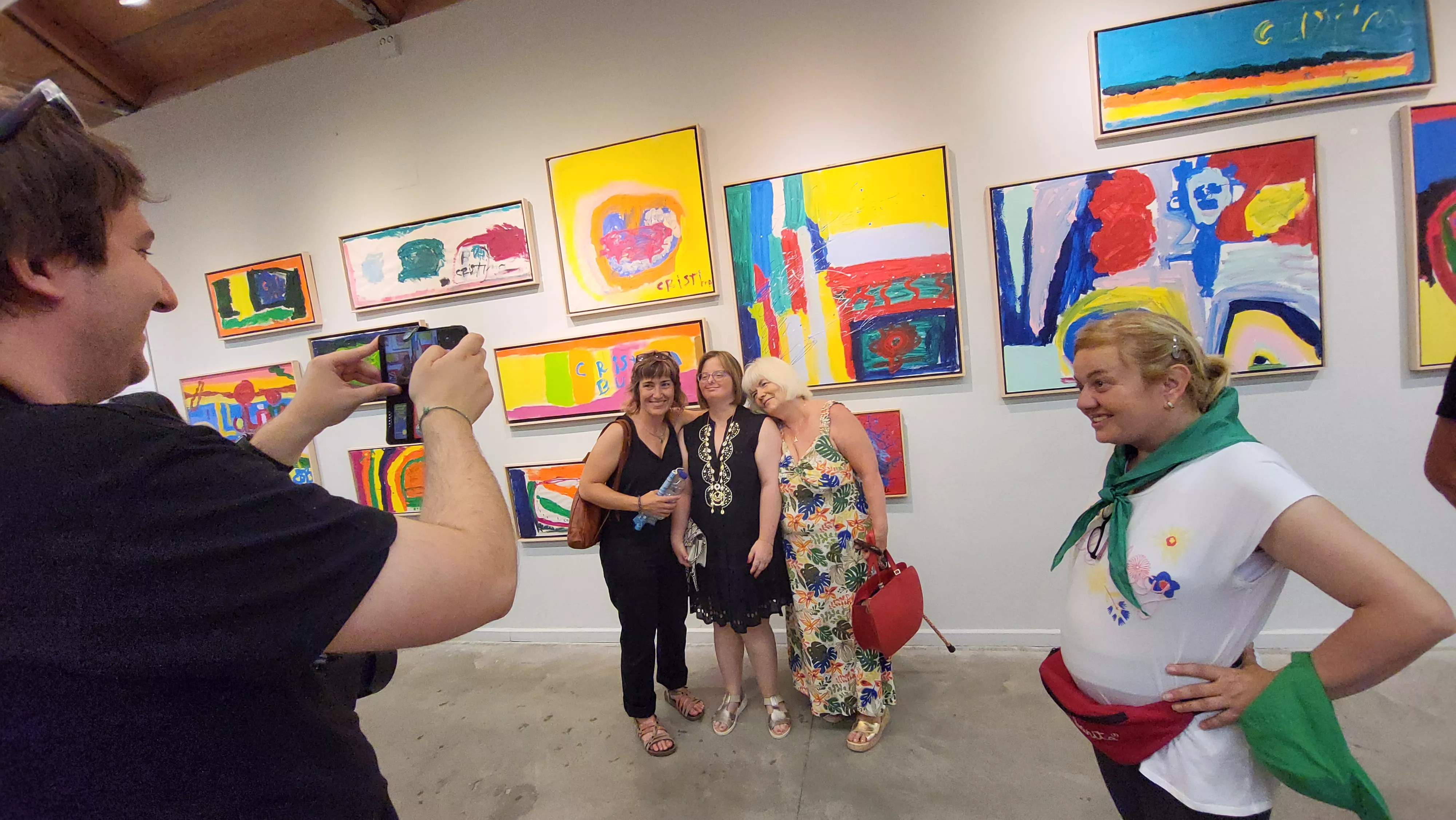 Exposición “Alma y Amor” de Cristina Buil, artista del Grupo ZehBRA de Valentia. Foto Mercedes Manterola