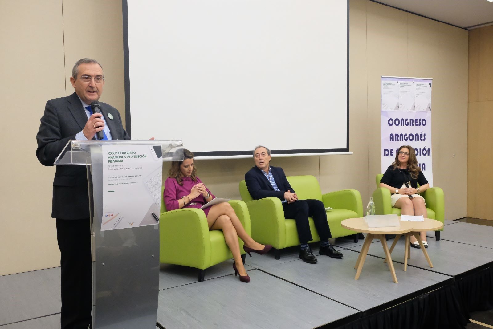 Leandro Catalán, presidente de los Sindicatos Médicos de Aragón, interviene en la clausura del 35º Congreso de Atención Primaria