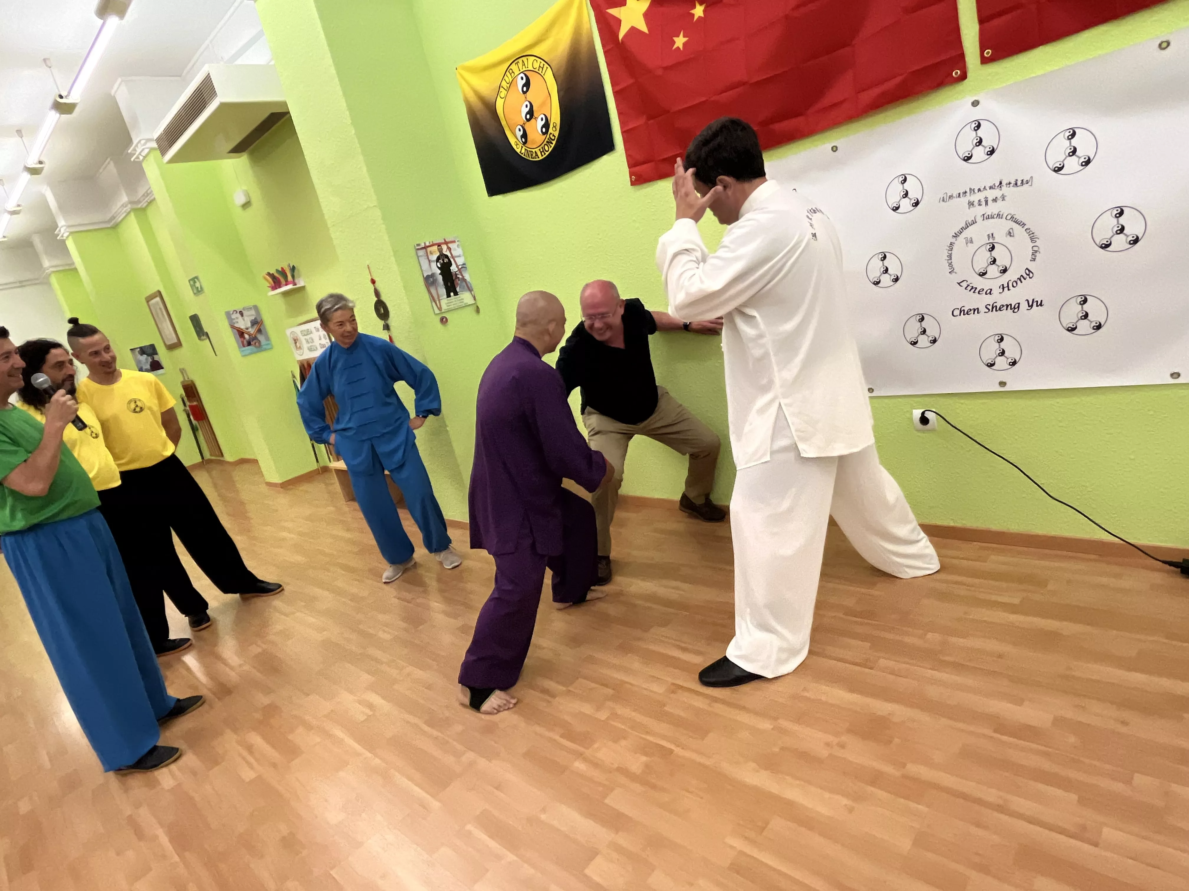 Visita del maestro Chen Sheng Yu a la Escuela de Tai Chi de Huesca. Foto Mercedes Manterola
