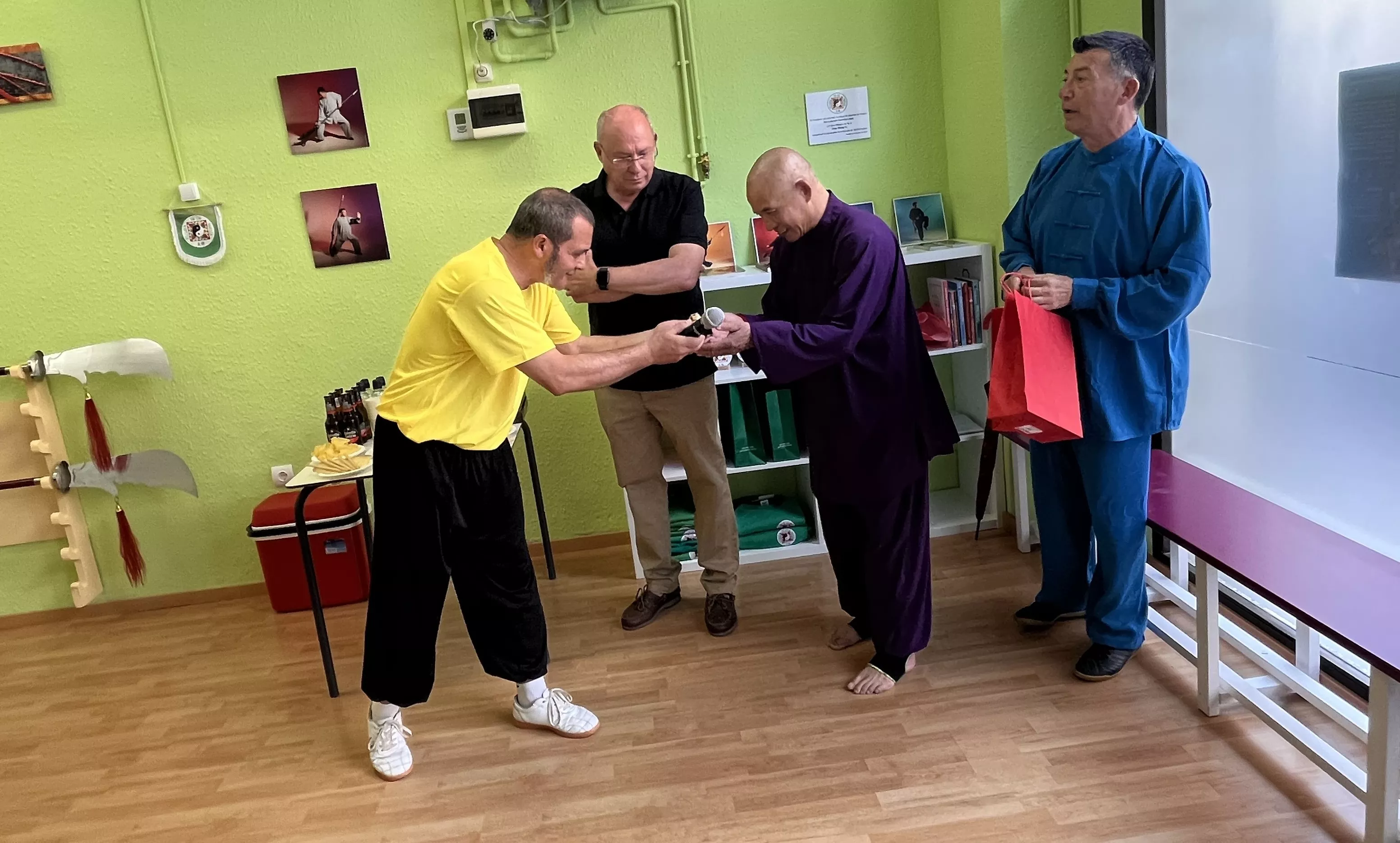 Visita del maestro Chen Sheng Yu a la Escuela de Tai Chi de Huesca. Foto Mercedes Manterola