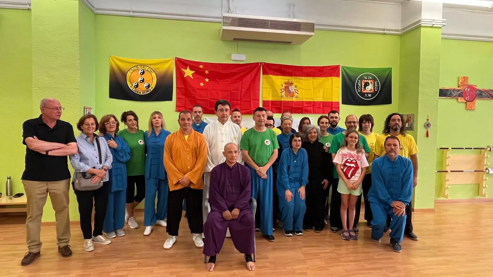 Visita del maestro Chen Sheng Yu a la Escuela de Tai Chi de Huesca. Foto Mercedes Manterola