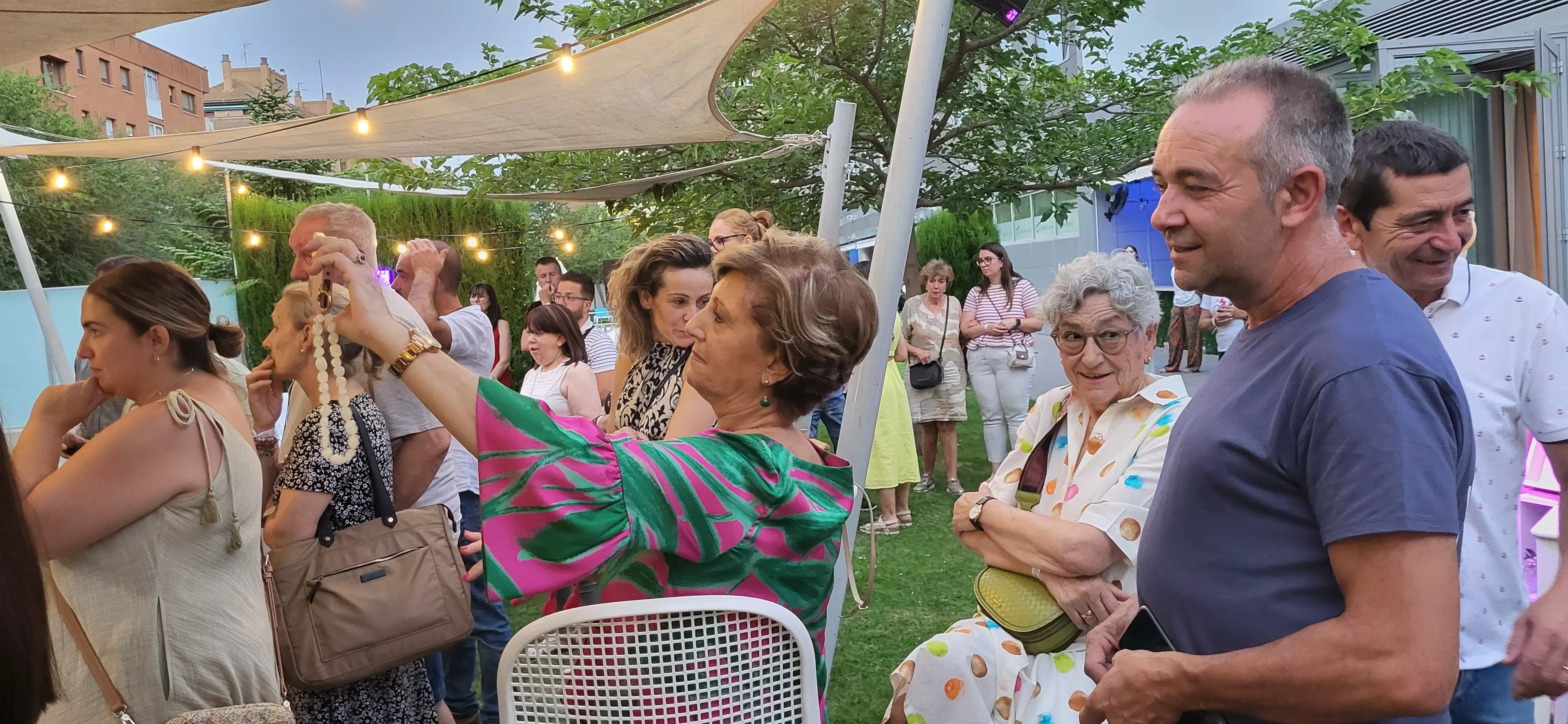 Fiesta del segundo aniversario de Cariñetes y la presentación de su colección laurentina. Foto Mercedes Manterola