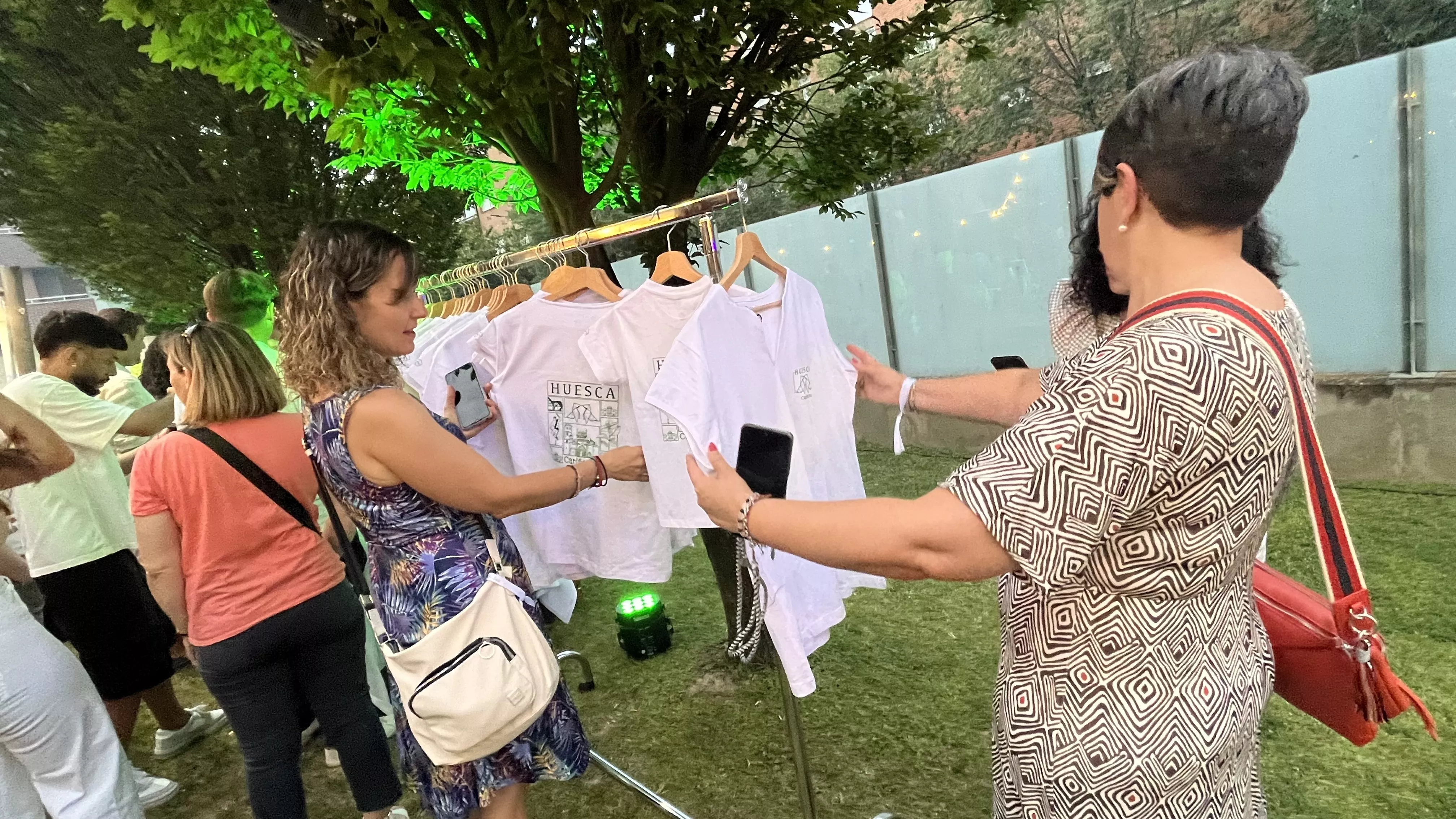 Fiesta del segundo aniversario de Cariñetes y la presentación de su colección laurentina. Foto Mercedes Manterola