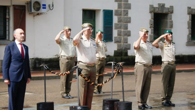 El jefe del Estado Mayor del Ejército de Tierra en la clausura de los cursos en Jaca. El jefe del Estado Mayor del Ejército de Tierra en la clausura de los cursos en Jaca.