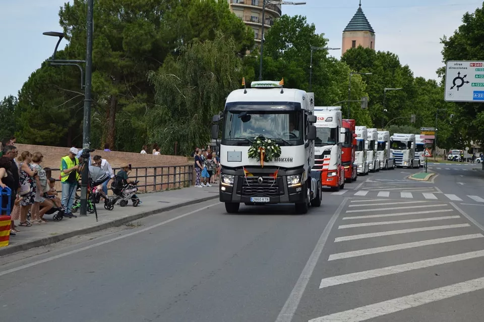 Los transportistas celebran San Cristóbal en Monzón.
