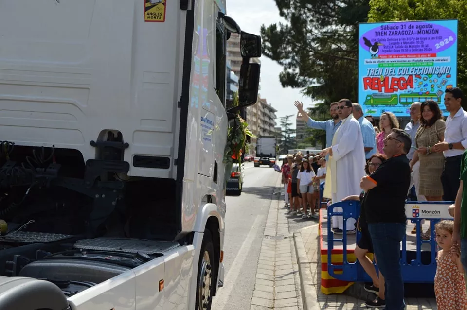 Los transportistas celebran San Cristóbal en Monzón.