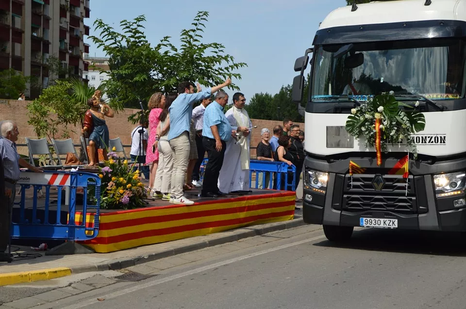 Los transportistas celebran San Cristóbal en Monzón.