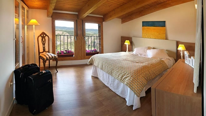 hotel alquézar ! hotel alquézar !