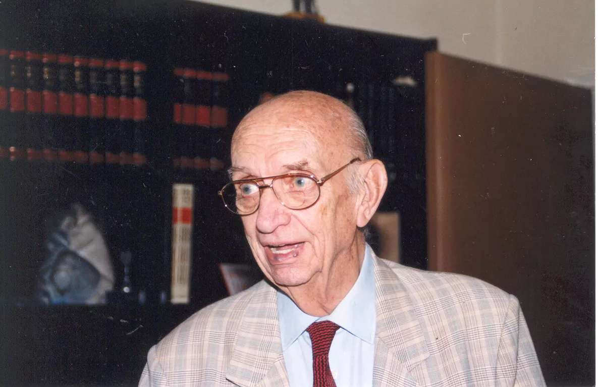 Lluis Folch i Camarasa, la pediatría social Lluis Folch i Camarasa, la pediatría social