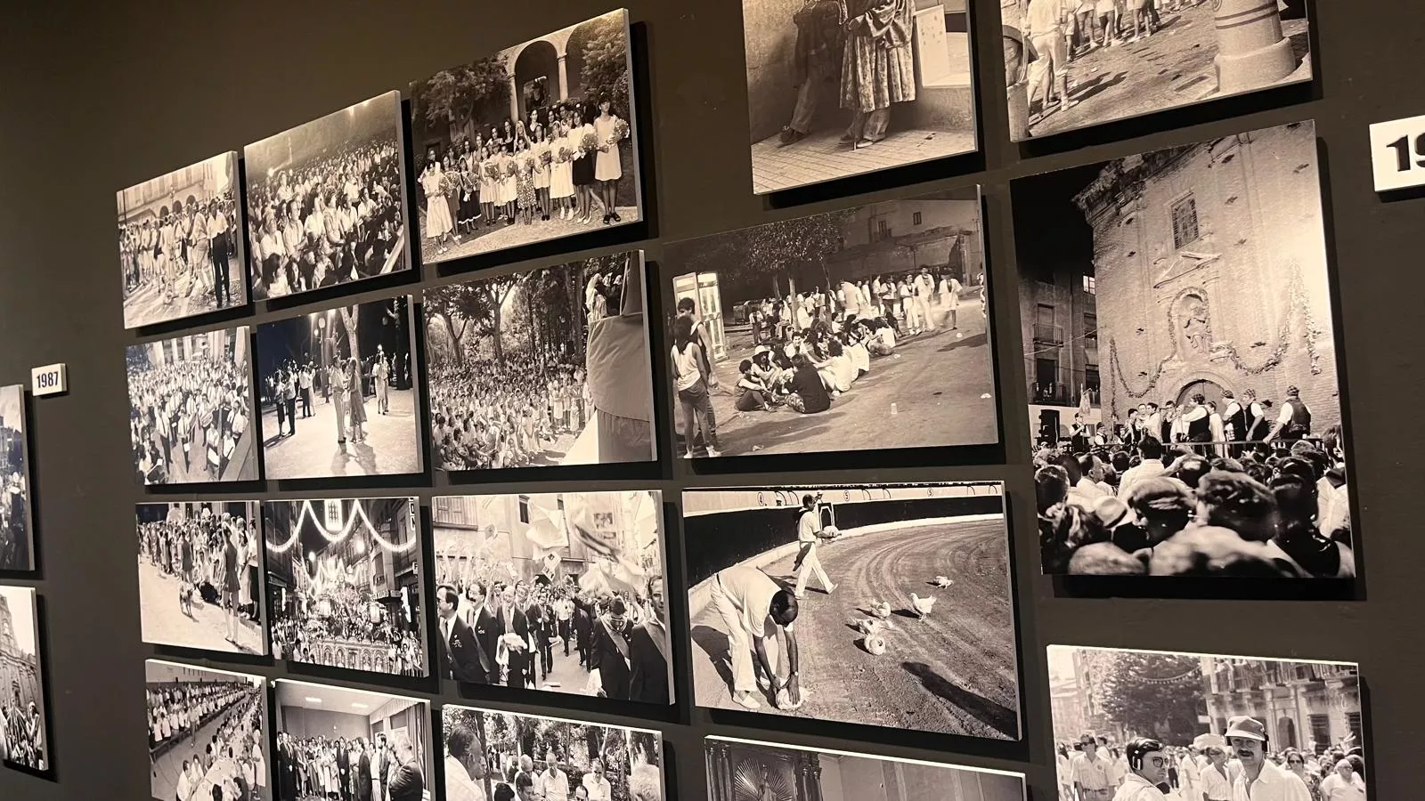 Exposición de Víctor Ibáñez 'San Lorenzo, fiestas irrepetibles'. Foto Mercedes Manterola