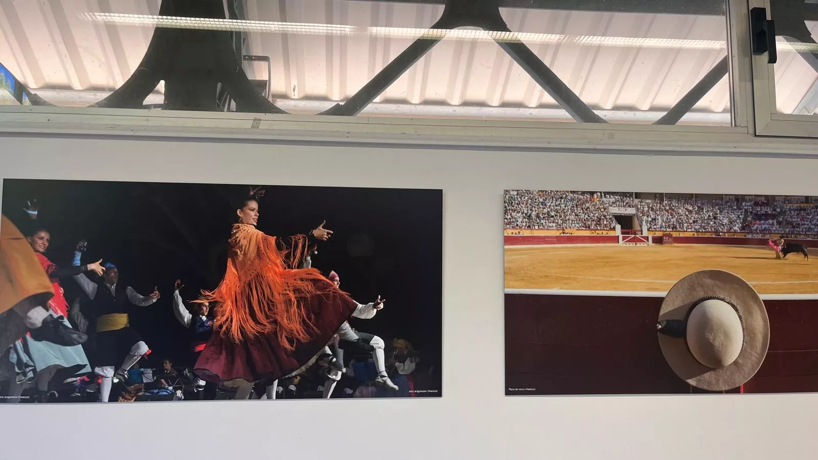Exposición de Jacques Valat en el 60 aniversario del hermanamiento Huesca-Tarbes. Foto Mercedes Manterola