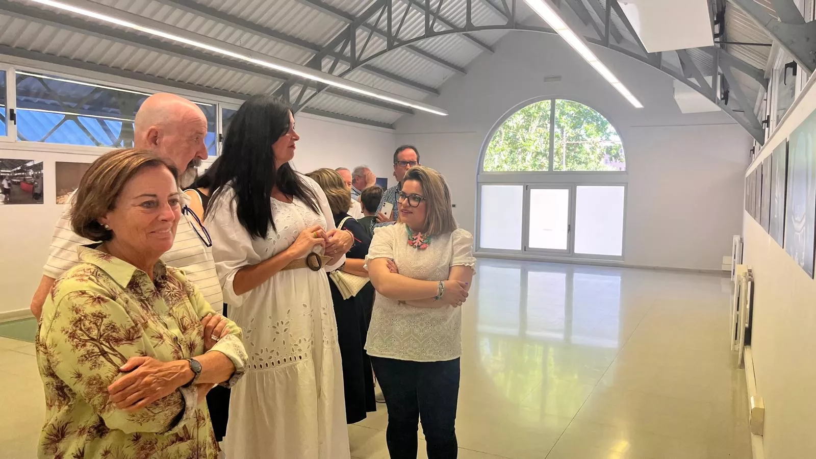 Exposición de Jacques Valat en el 60 aniversario del hermanamiento Huesca-Tarbes. Foto Mercedes Manterola