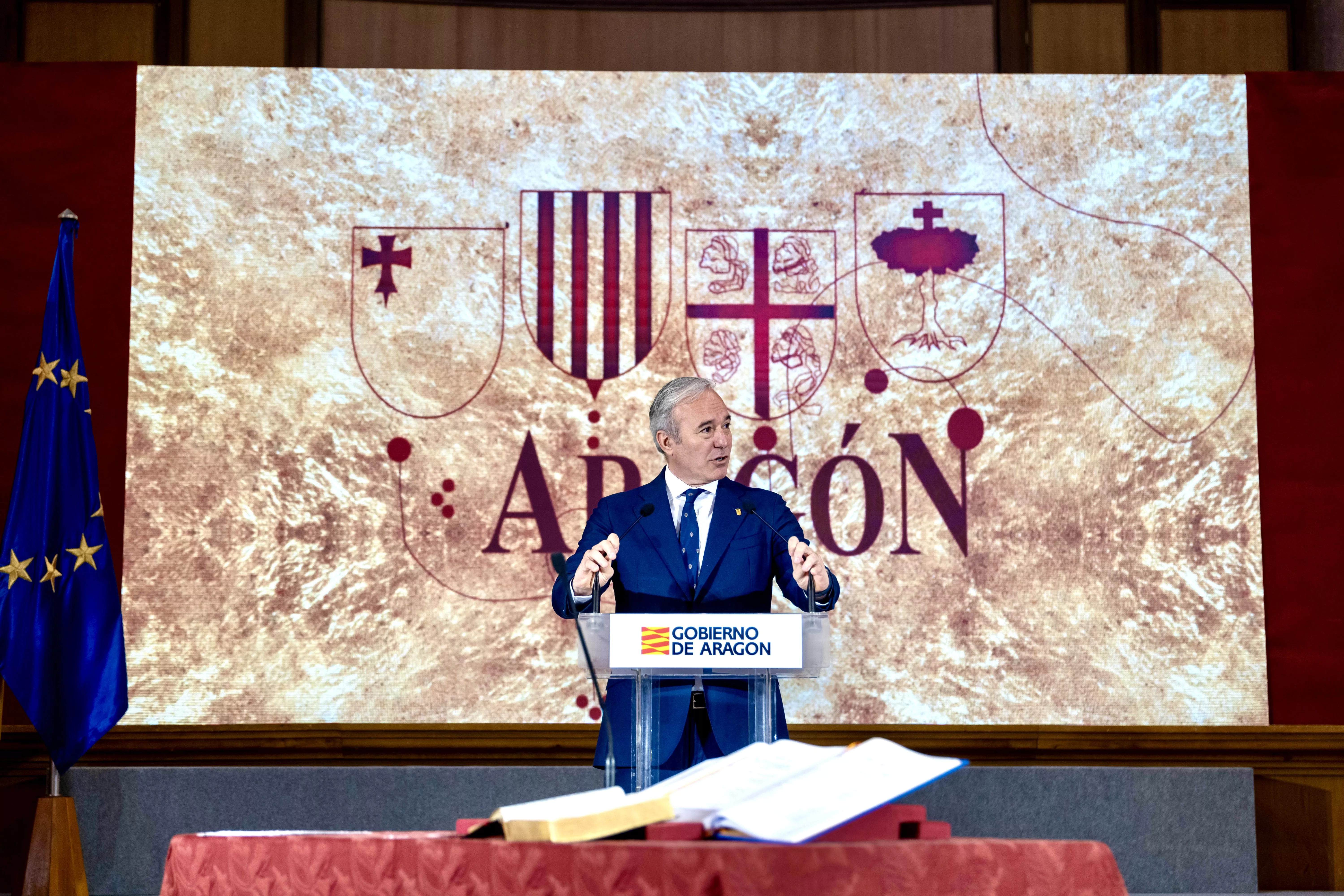 Jorge Azcón, en la toma de posesión del nuevo Gobierno de Aragón. Foto F. Simón