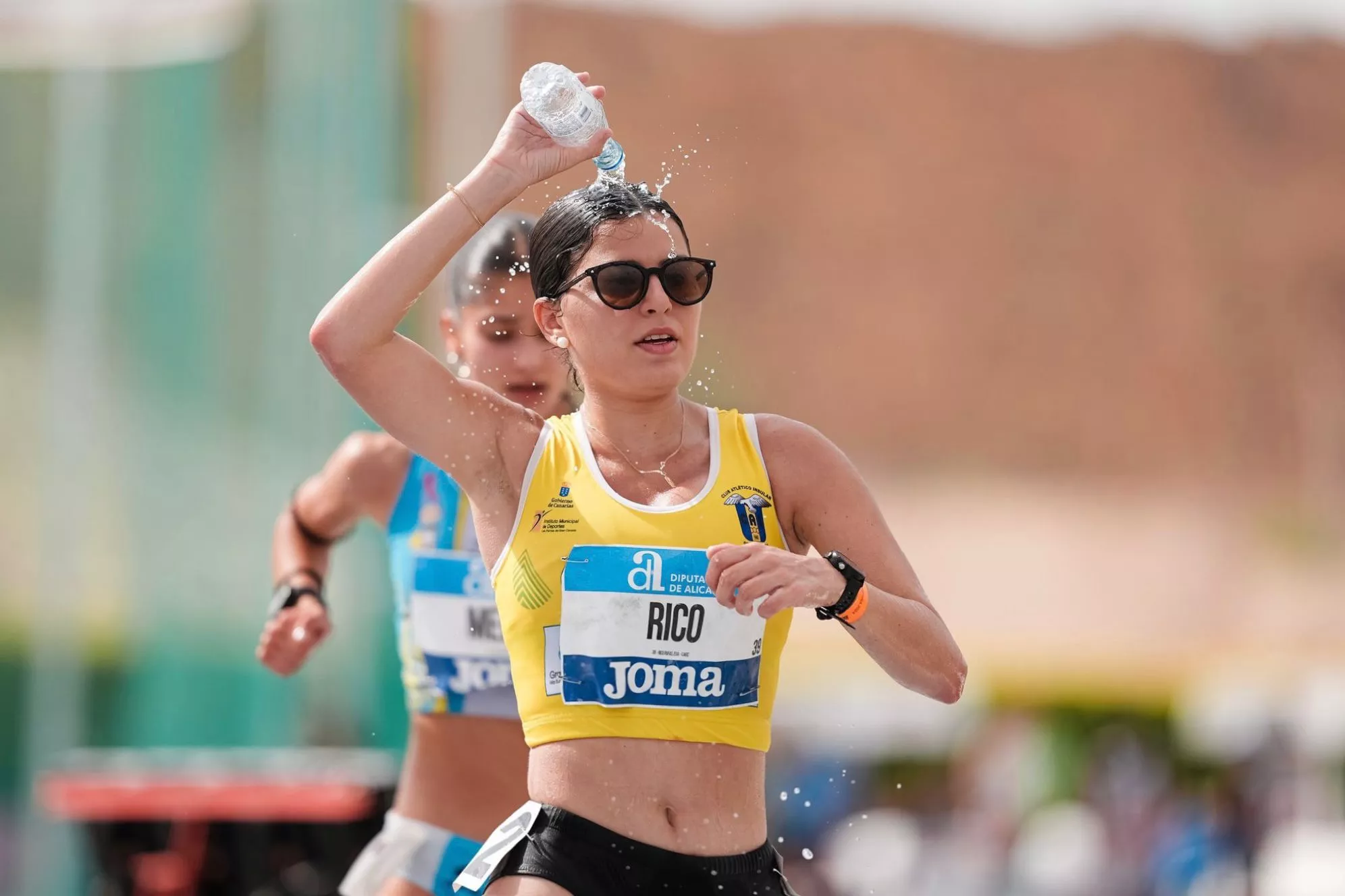 71c9a93f d88d 4d02 b04c cefd55fcf195