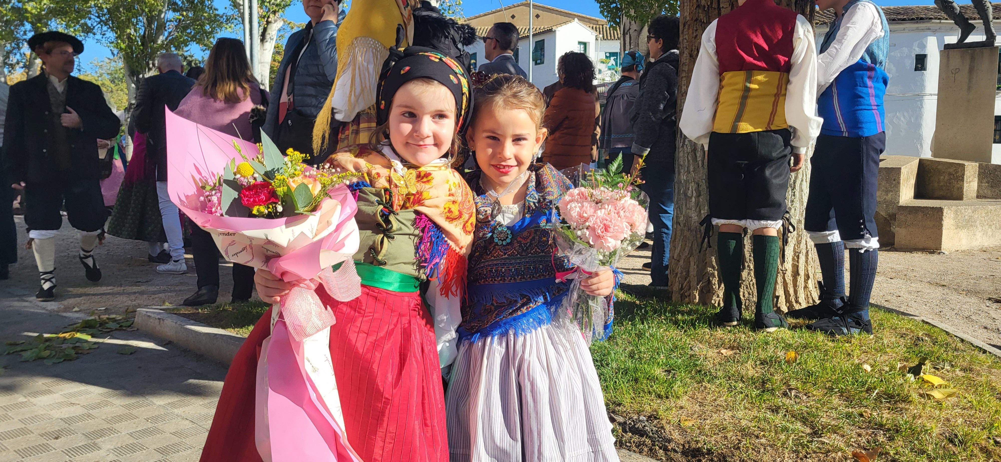 Ofrenda de flores y frutos del barrio de Santo Domingo y San Martín. Foto Myriam Martínez 
