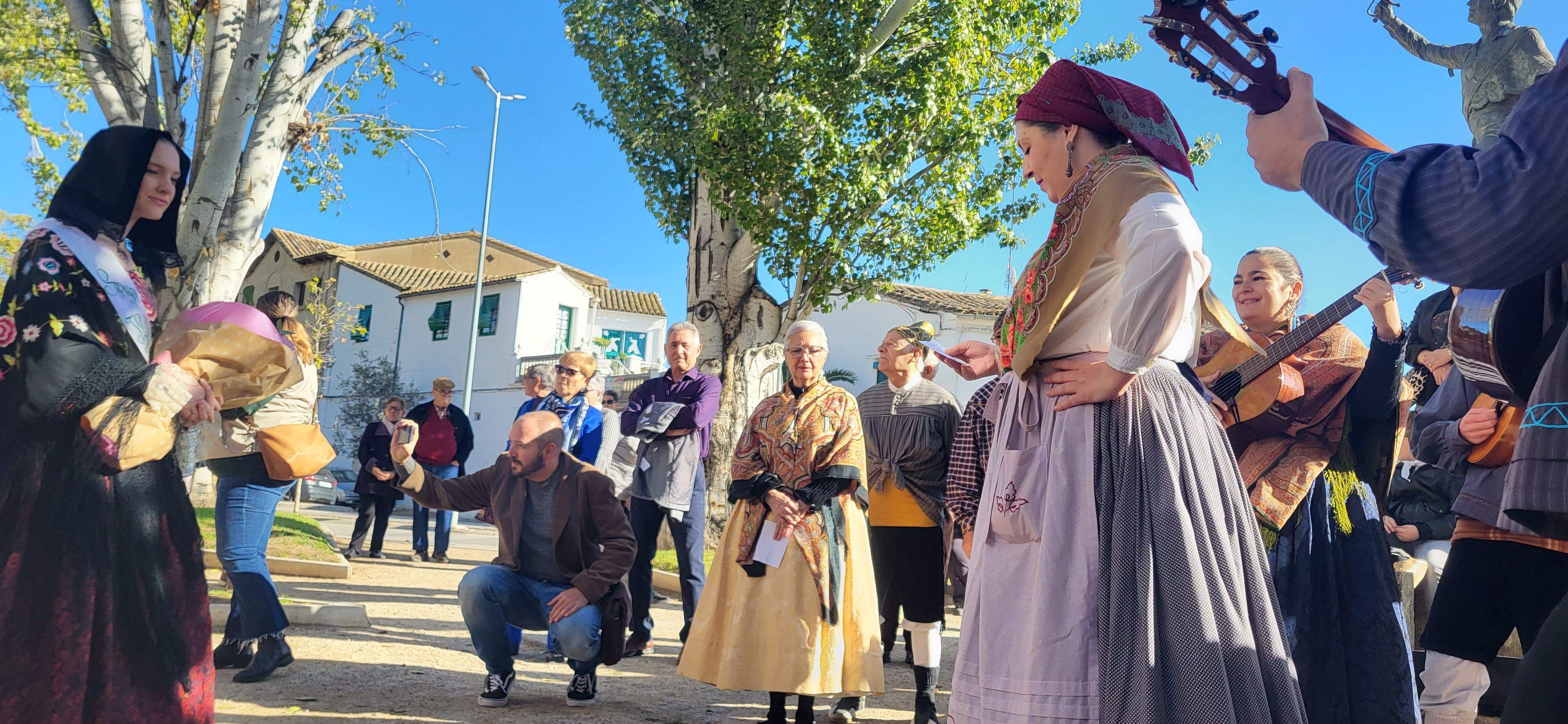 Ofrenda de flores y frutos del barrio de Santo Domingo y San Martín. Foto Myriam Martínez 